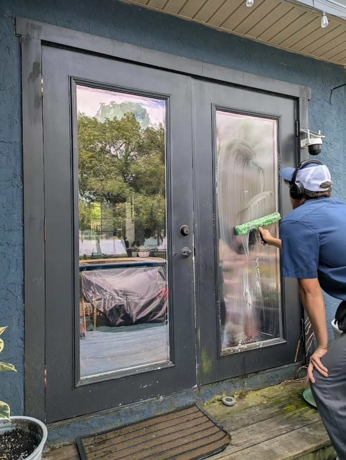 Door cleaning service